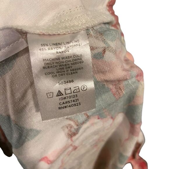 Loft Floral Drawstring Shorts in Size Medium - Picture 9 of 9